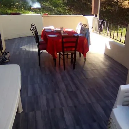 5 Personnes A Avec 2 Piscines Matériel Enfant ,bébé Clim Appartamento