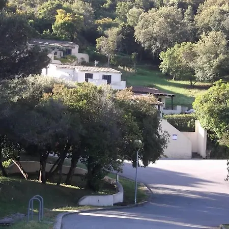 5 Personnes A Avec 2 Piscines Matériel Enfant ,bébé Clim Porticcio (Corsica)