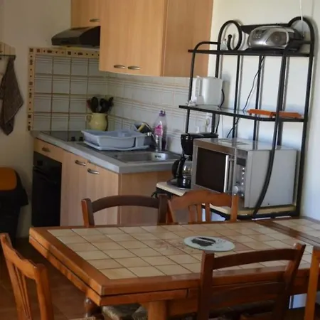 5 Personnes A Avec 2 Piscines Matériel Enfant ,bébé Clim Appartamento Porticcio (Corsica)