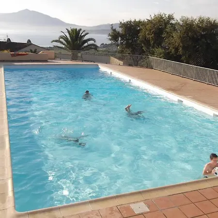 5 Personnes A Avec 2 Piscines Materiel Enfant ,bebe Clim Apartament