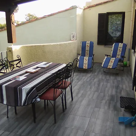 5 Personnes A Avec 2 Piscines Materiel Enfant ,bebe Clim Apartament